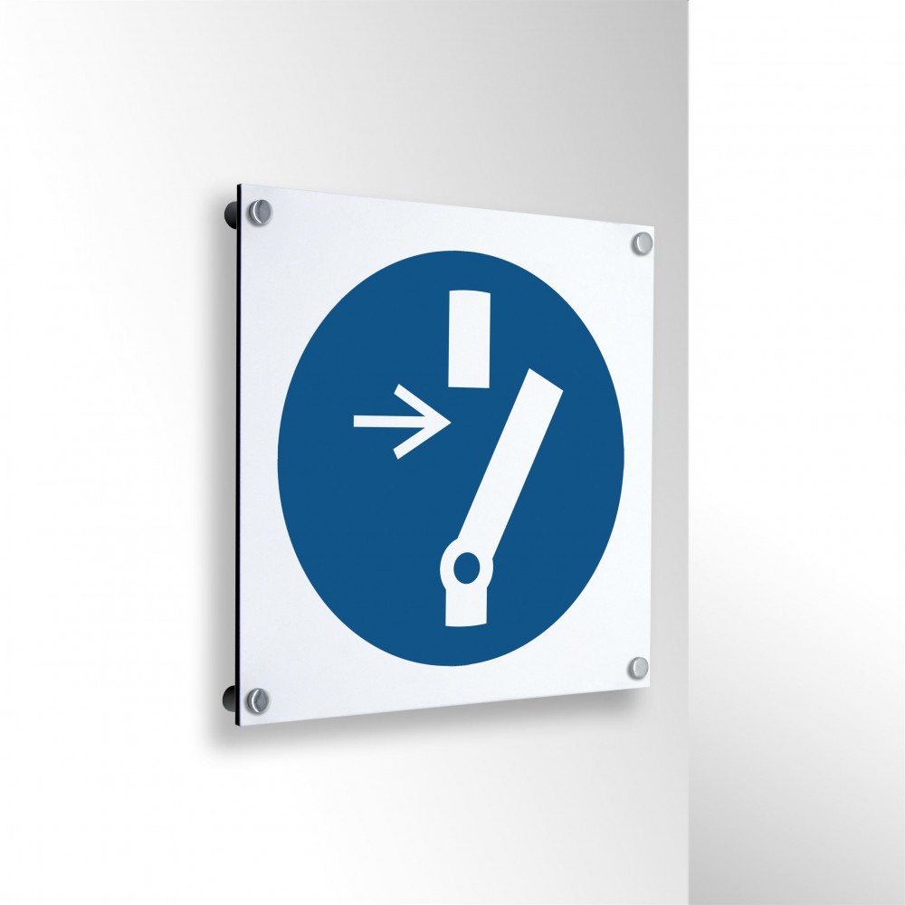 Togliere tensione prima di iniziare lavori o riparazioni in alluminio composito da parete - M021