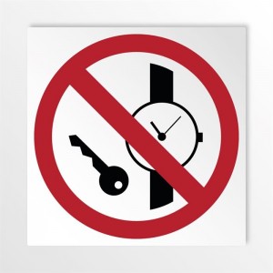 Vietato entrare con orologi e oggetti metallici in alluminio composito da parete - P008