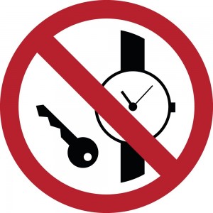 Vietato entrare con orologi e oggetti metallici in alluminio composito da parete - P008