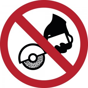 Vietato usare il disco con attrezzature manuali in alluminio composito da parete - P034