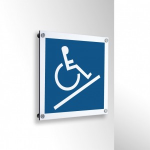 Rampa di accesso disabili in alluminio composito da parete