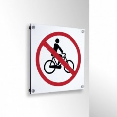 Accesso vietato alle biciclette in alluminio composito da parete