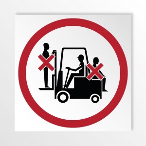 Vietato trasportare e sollevare persone sui carrelli elevatori in alluminio composito da parete