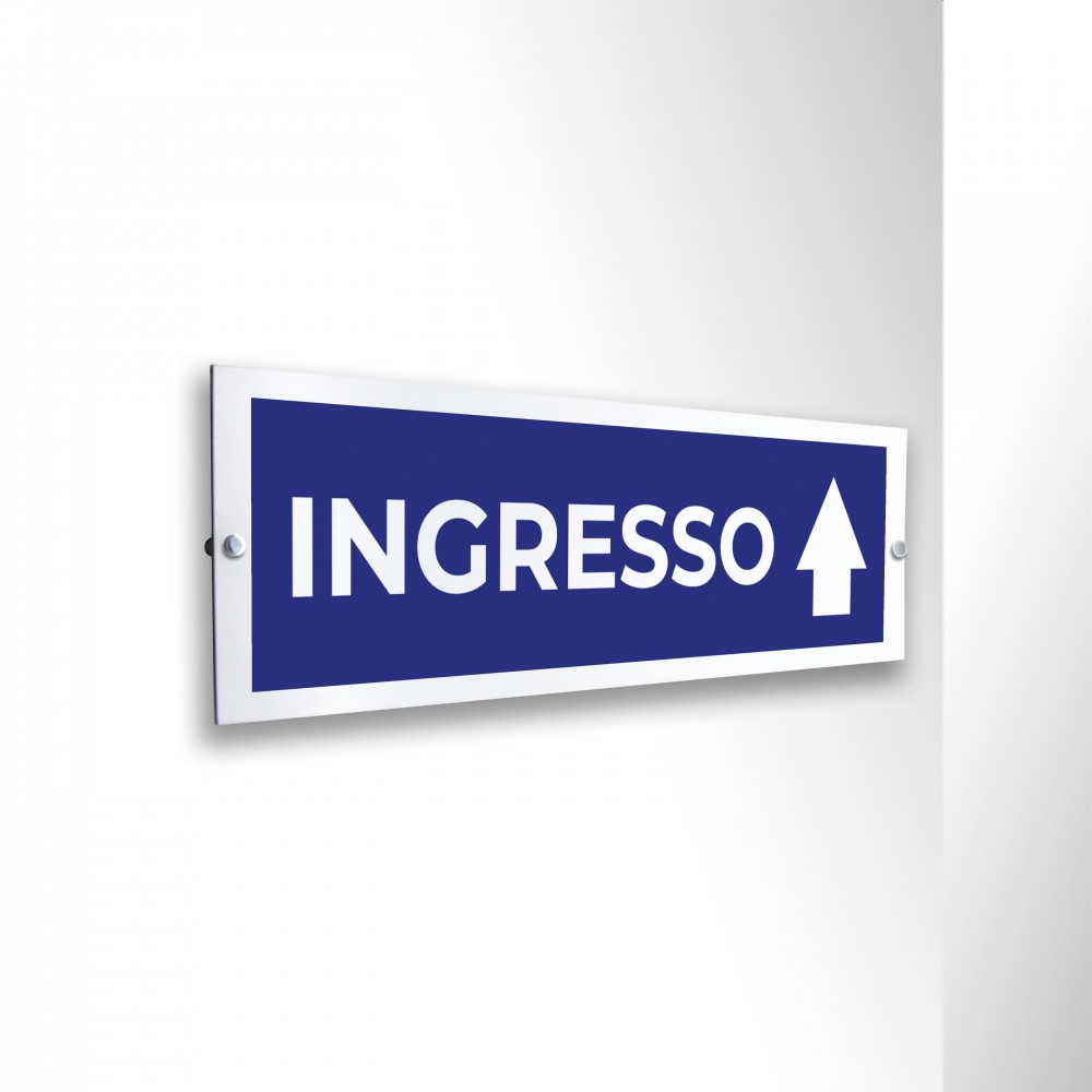 Ingresso freccia alto v1 in alluminio composito da parete
