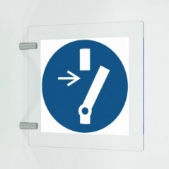 Togliere tensione prima di iniziare lavori o riparazioni in plex trasp a bandiera - M021