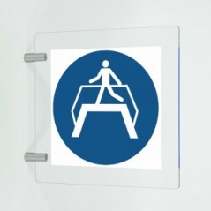 Usare il ponte pedonale in plex trasp a bandiera - M023