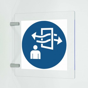 Aerare prima e durante l’accesso in plex trasp a bandiera - M056