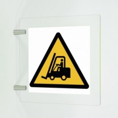 Passaggio carrelli in plex trasp a bandiera - W014