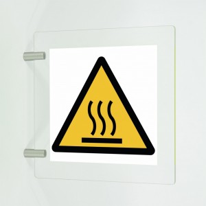 Pericolo di ustione in plex trasp a bandiera - W017