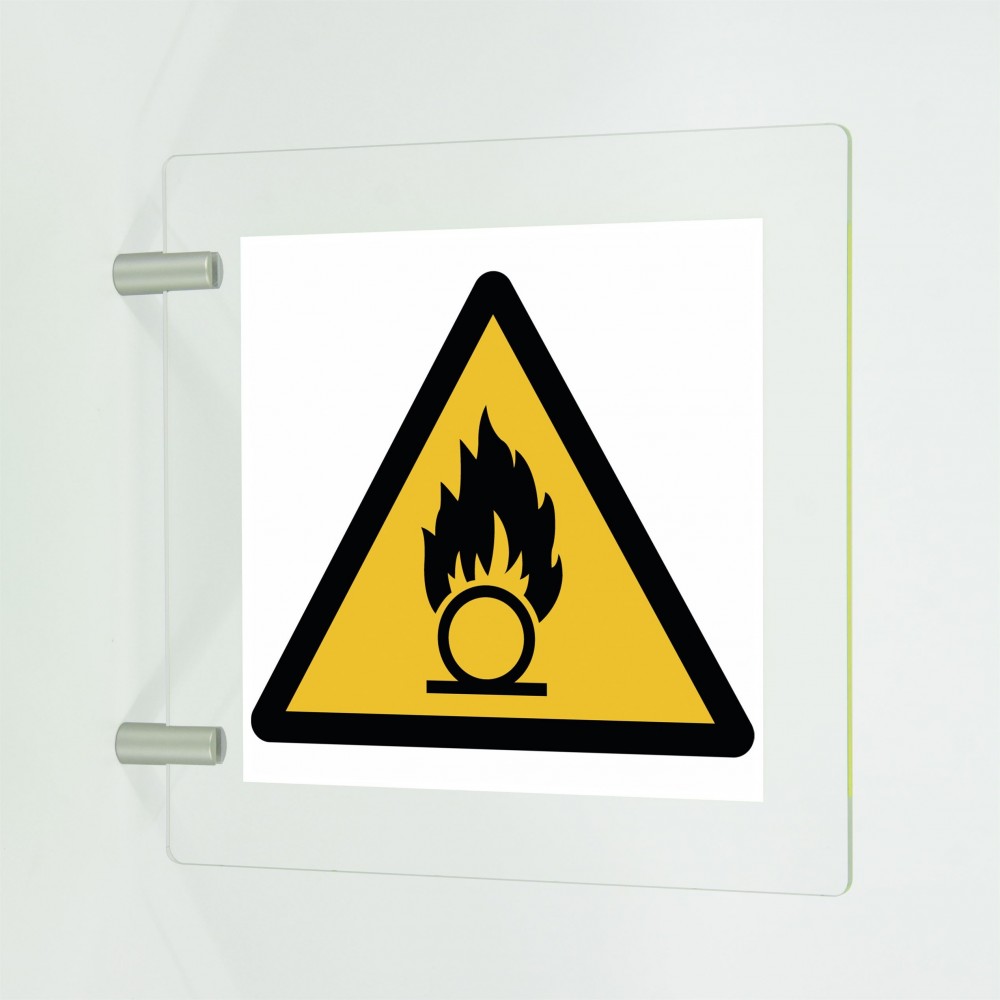 Sostanze comburenti in plex trasp a bandiera - W028