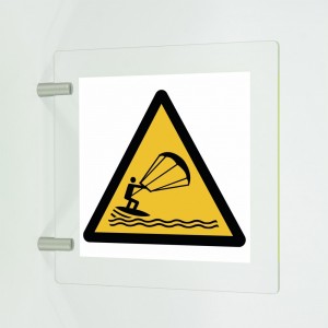 Attenzione kite surfing in plex trasp a bandiera - W062