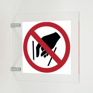 Vietato introdurre le mani in plex trasp a bandiera - P015