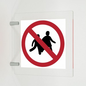 Divieto di accesso ai bambini in plex trasp a bandiera - P036