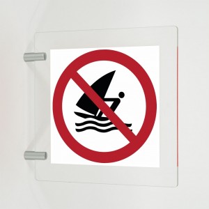 Divieto di windsurf in plex trasp a bandiera - P054