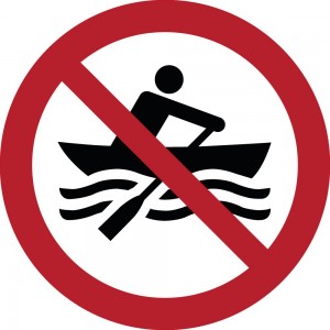 Divieto di mezzi ad azionamento manuale in plex trasp a bandiera - P055