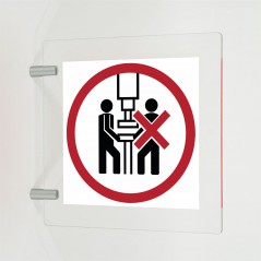 Vietato lavorare in due sulla macchina in plexiglass trasparente a bandiera