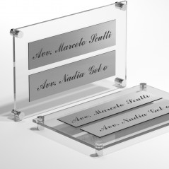 Targa in Plexiglass+ABS colore Silver con testo inciso tipologia 2 Moduli Small