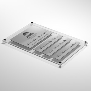 Targa in Plexiglass+ABS colore Silver con testo inciso tipologia 1+3 Large+Small