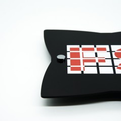 Targa in Plexiglass Nero Lucido Stampata Stella 4 Punte
