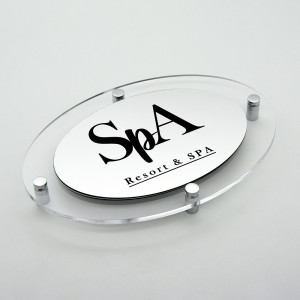Targa in ABS Classic Silver Incisa con Bordo 25 mm in Plexiglass Trasparente tipologia Ellisse