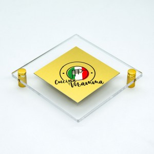 Targa in Alluminio GOLD tipologia Rombo con bordo 25 mm in Plexiglass