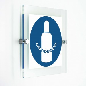 È obbligatorio assicurare le bombole di gas - in plexiglass trasparenti da parete M046