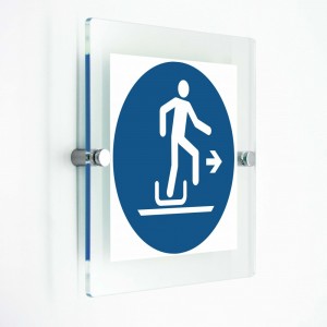 Scendere dalla slitta dalla parte destra - in plexiglass trasparenti da parete M051