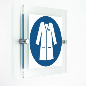 È obbligatorio l’uso del camice - in plexiglass trasparenti da parete M059