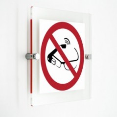 Proibito l'uso degli smart glass - in plexiglass trasparenti da parete P044