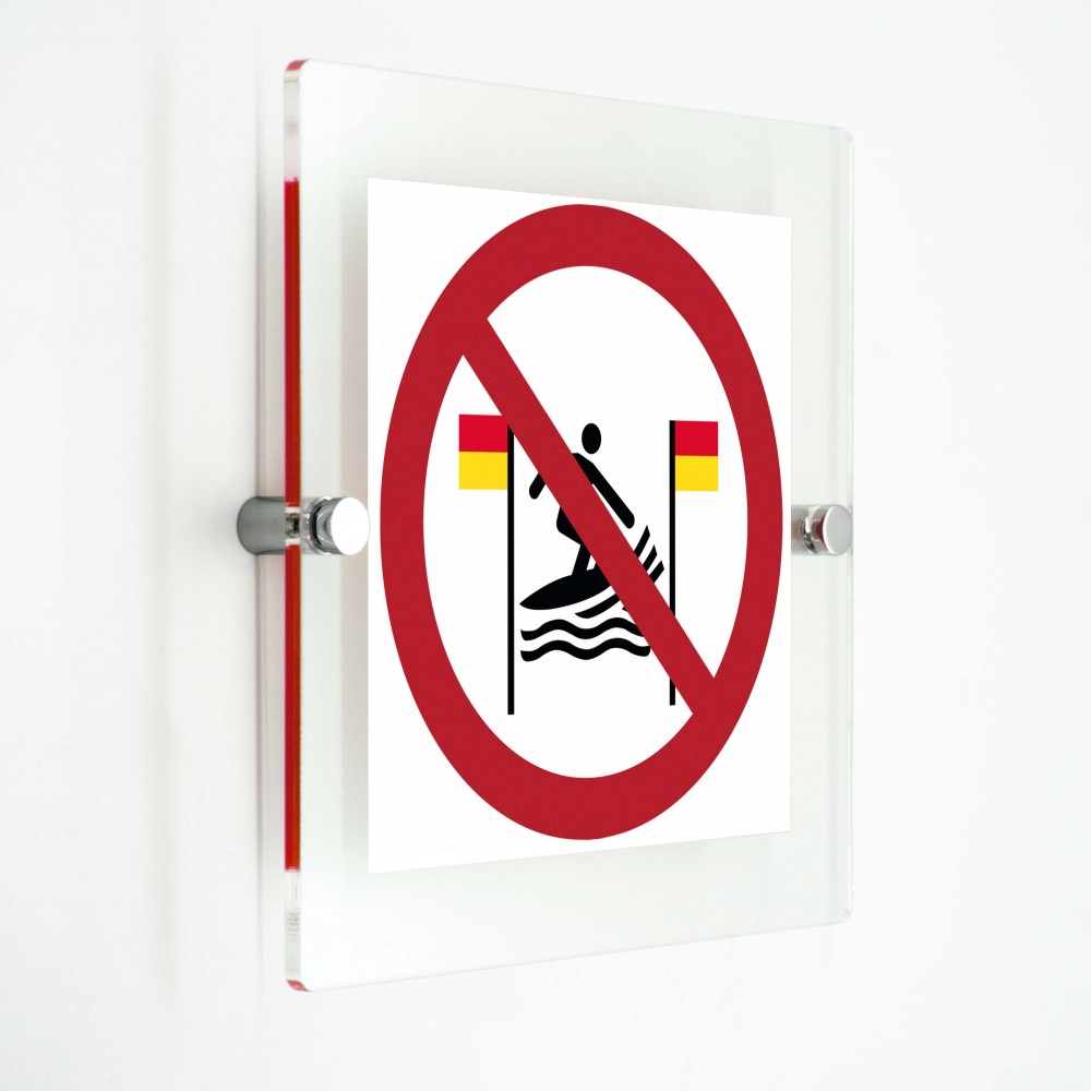 Divieto di surf tra le bandiere rosse e gialle - in plexiglass trasparenti da parete P064